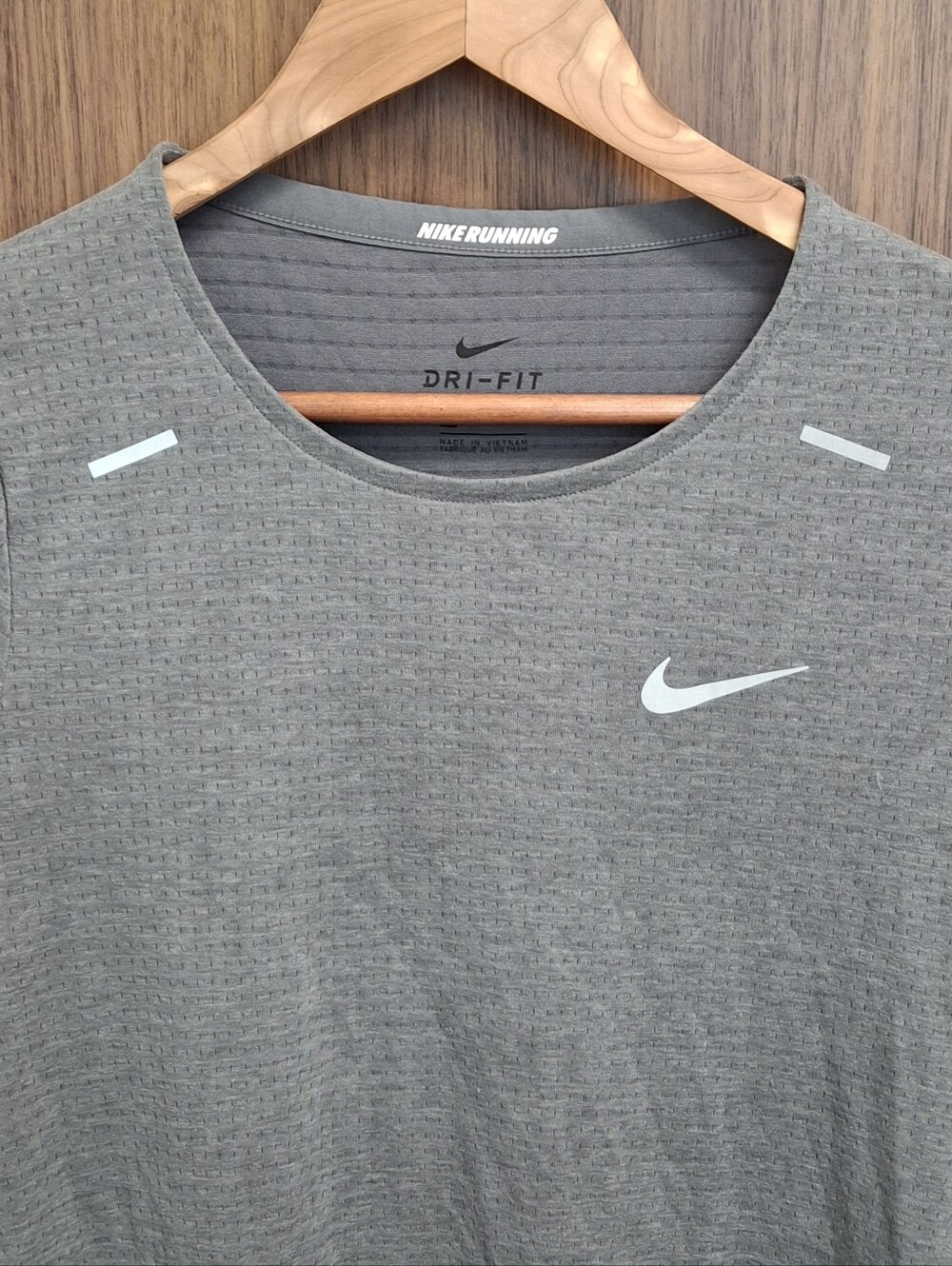 NIKE DRI-FIT SS Running T-shirt Sz S - Picture 2 of 4